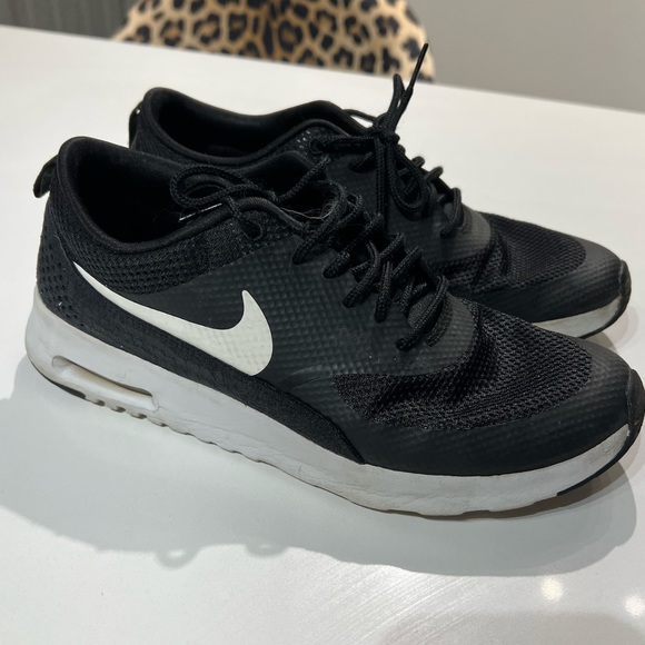 Women’s Nike Air Max Thea - Picture 13 of 15